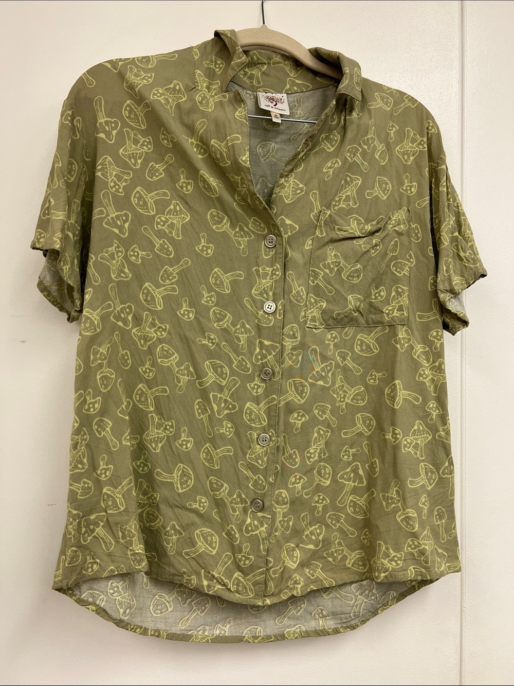 Self esteem green Short-Sleeve Button-Up Shirt Trippy Mushroom All over Print